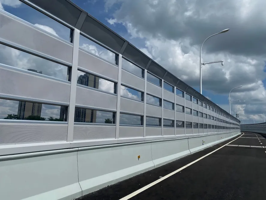 Do Noise Barriers on Elevated Roads Affect Drivers&#039; Visibility? A Comprehensive Analysis